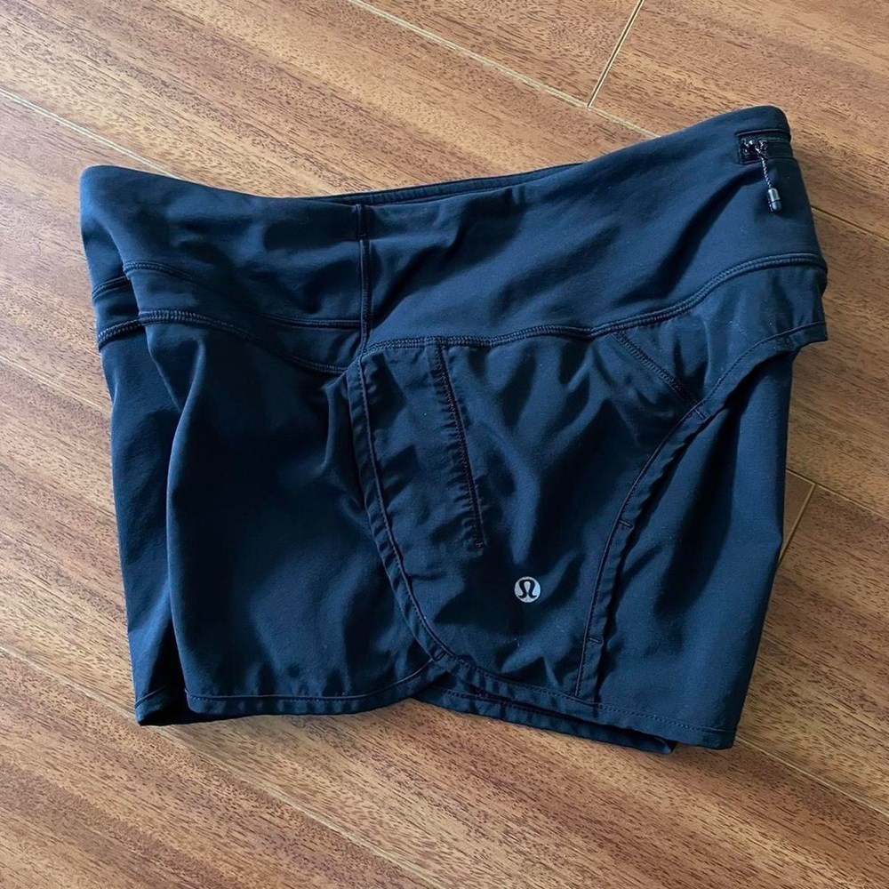 Lululemon Black Running Shorts - Size 4 - Picture 7 of 8